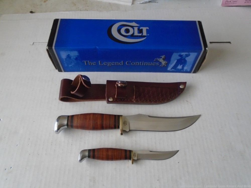 RARE NIB Colt Leather Handle Twin Hunting Knife set CT295CT296 (CT426