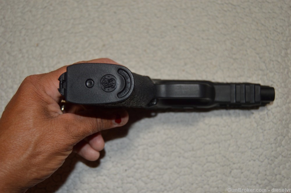 NICE In Box Smith  & Wesson M&P M2.0 45 ACP Trigicon APEX Trigger-img-11