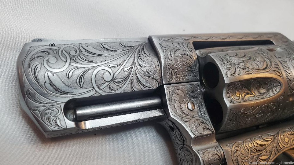 Collectible Unique & Beautiful Custom Engraved RUGER SP101 357 Magnum-img-2