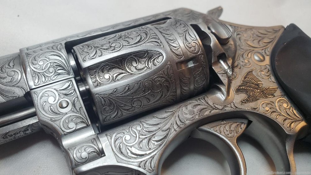 Collectible Unique & Beautiful Custom Engraved RUGER SP101 357 Magnum-img-3
