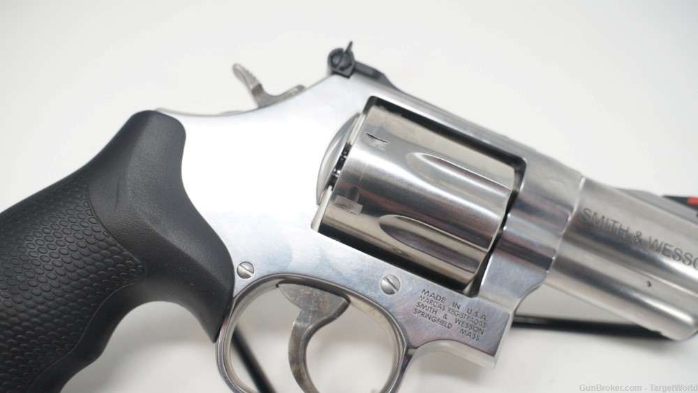 SMITH & WESSON 686 PLUS .357 MAGNUM STAINLESS STEEL 7 ROUNDS (SW164192)-img-3