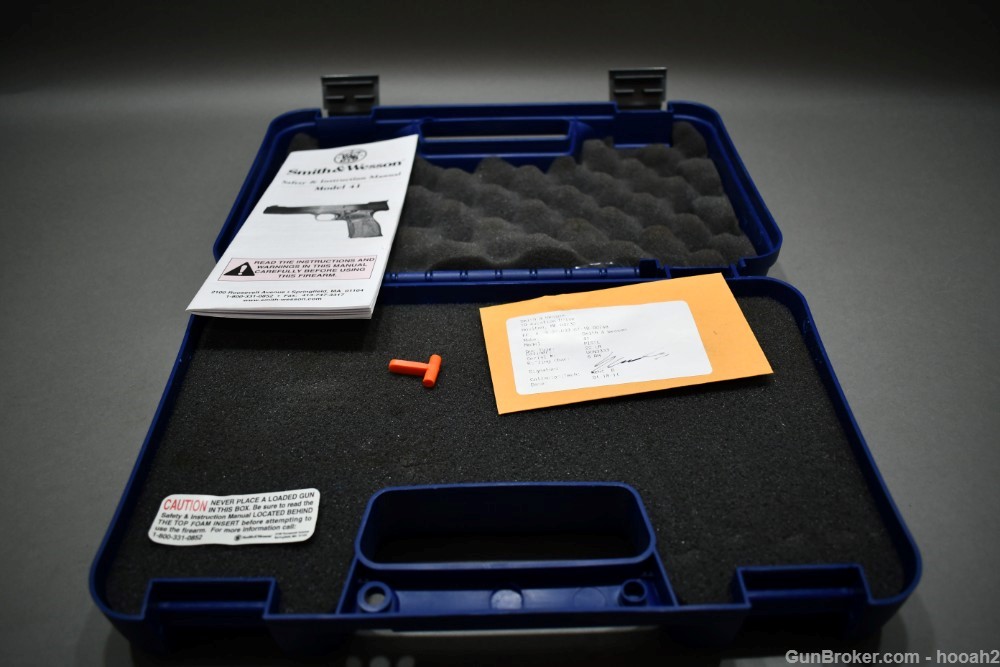 Smith & Wesson Model 41 Semi Auto Pistol 7" 22LR W Box 2011-img-39