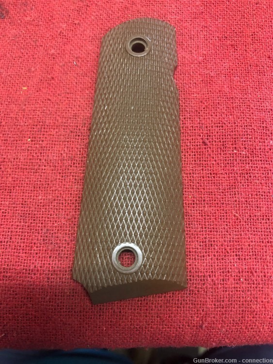 1911 Checkered Brown Plastic Reproduction Right Grip-img-0