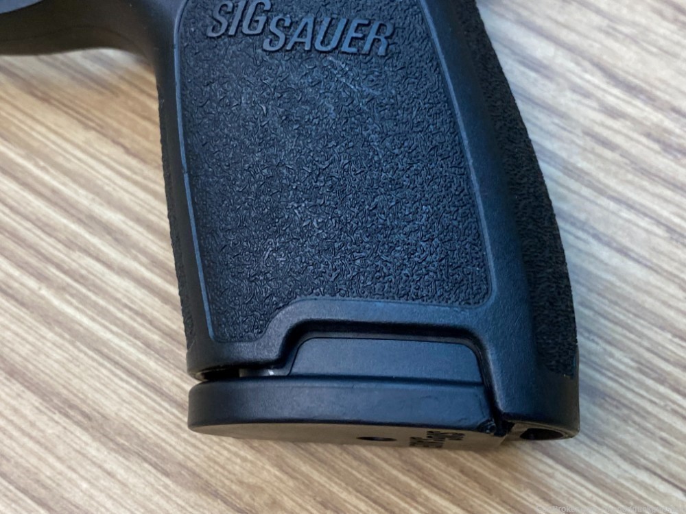 Sig Sauer P250 9mm Para 3.75"-img-1