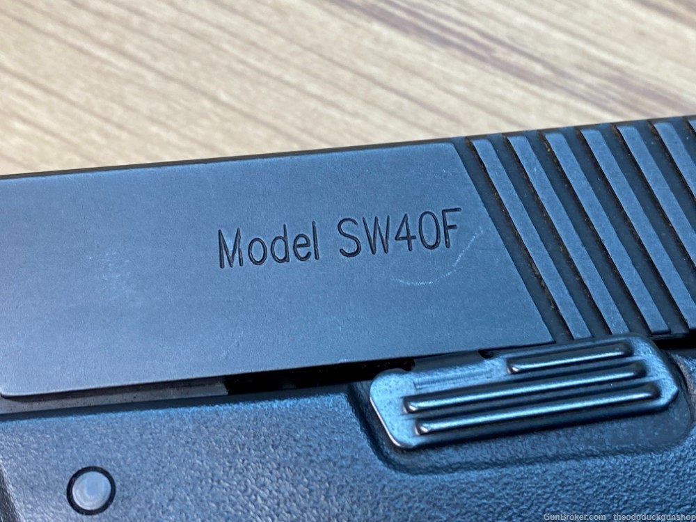 Smith & Wesson Model SW40F 40S&W 4.5" Sigma-img-7