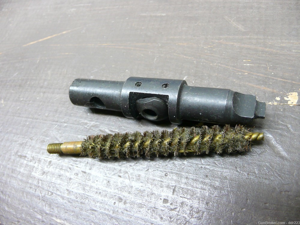 M10 Cleaning Rod Handle Tool w/.30 Cal Bore Brush, USGI Original (911-47)-img-1