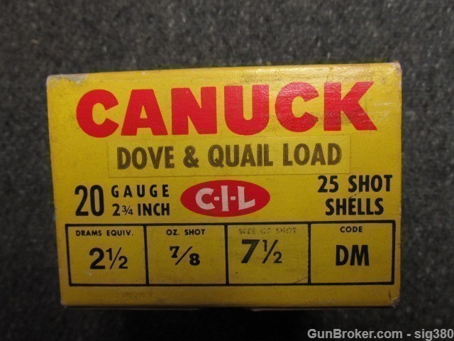 VINTAGE CANUCK CANADIAN 20 GA. SHOTGUN SHELLS-img-7