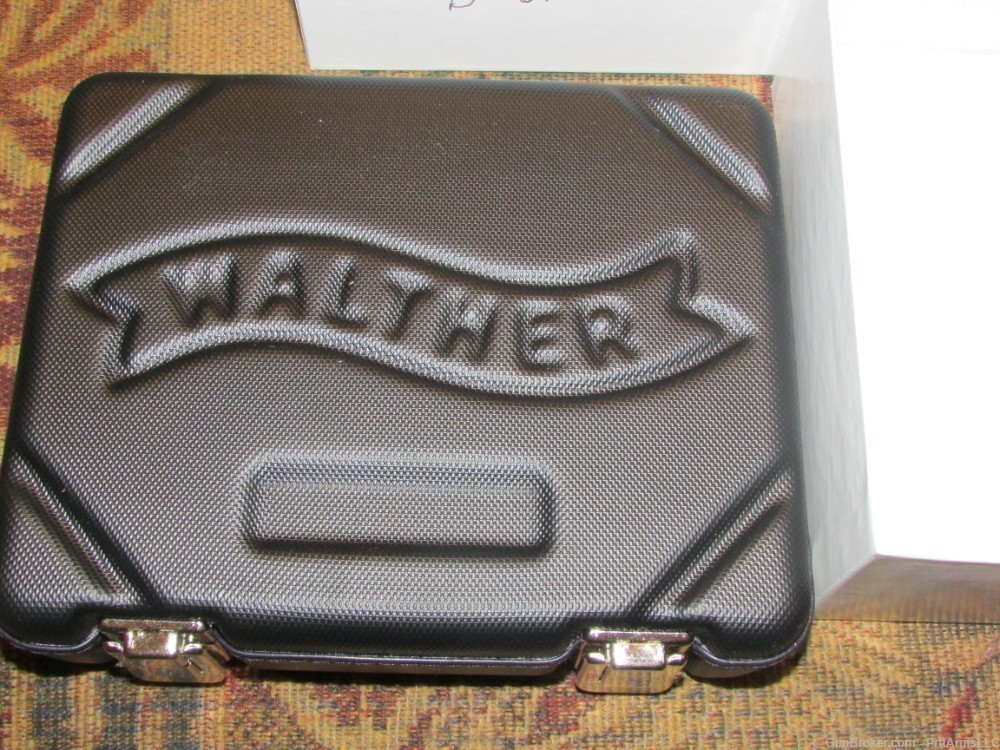  STAINLESS STEEL,WALTHER PPK IN .380, WITH HARD CASE TWO MAGS.-img-5