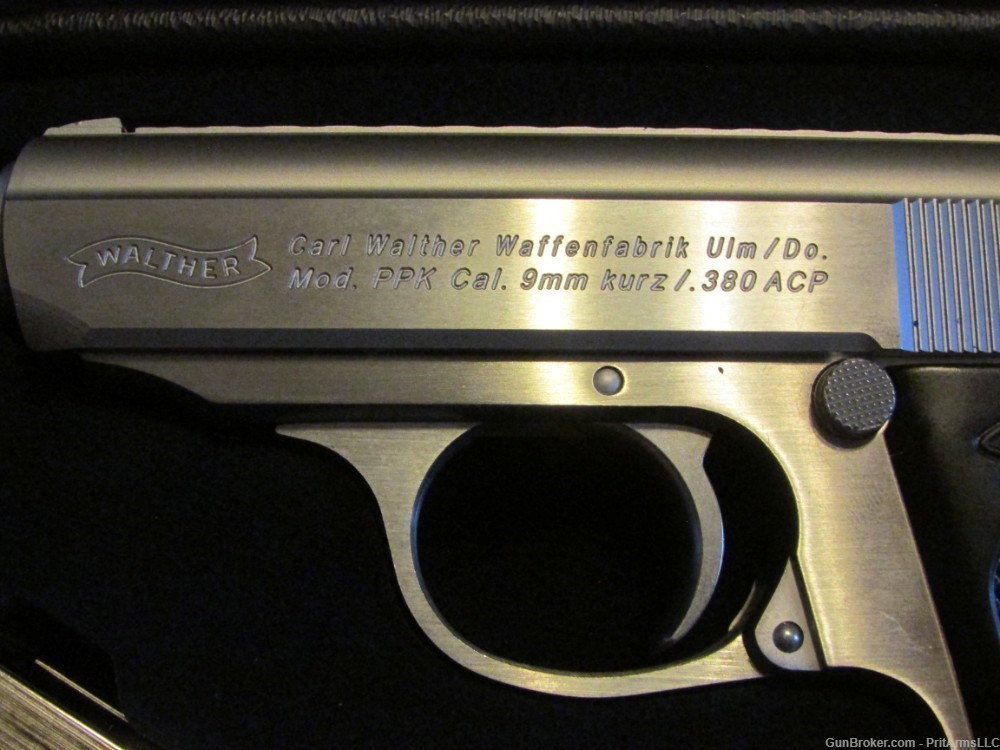  STAINLESS STEEL,WALTHER PPK IN .380, WITH HARD CASE TWO MAGS.-img-1
