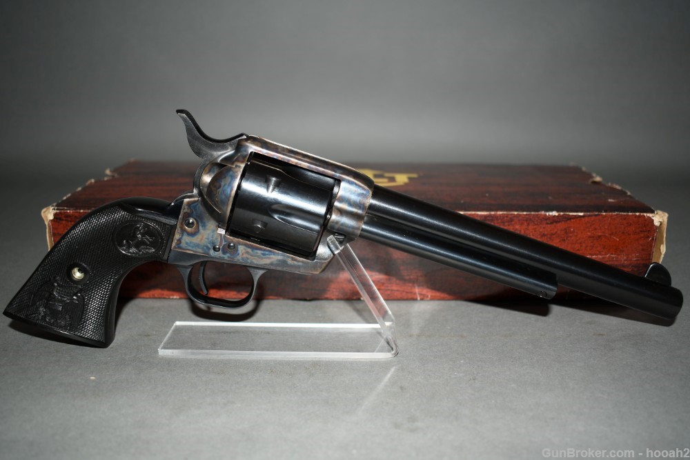 Nice Colt Single Action Army SAA 3rd Gen Revolver 45 Colt 7 1/2" W Box 1982-img-0