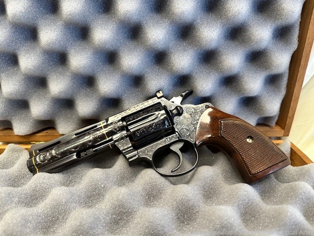 Colt Diamondback 38spc, rare engraving-img-0