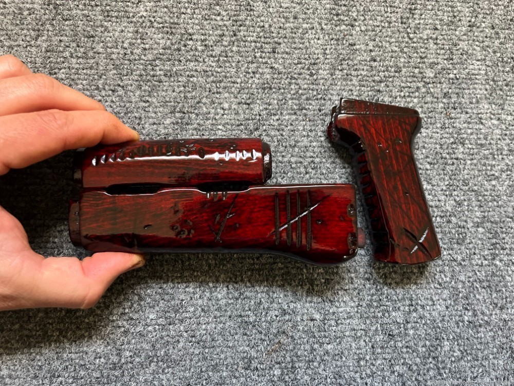Blood Red Battle Scarred Solid Wood AK Handguard and Pistol grip Set-img-4