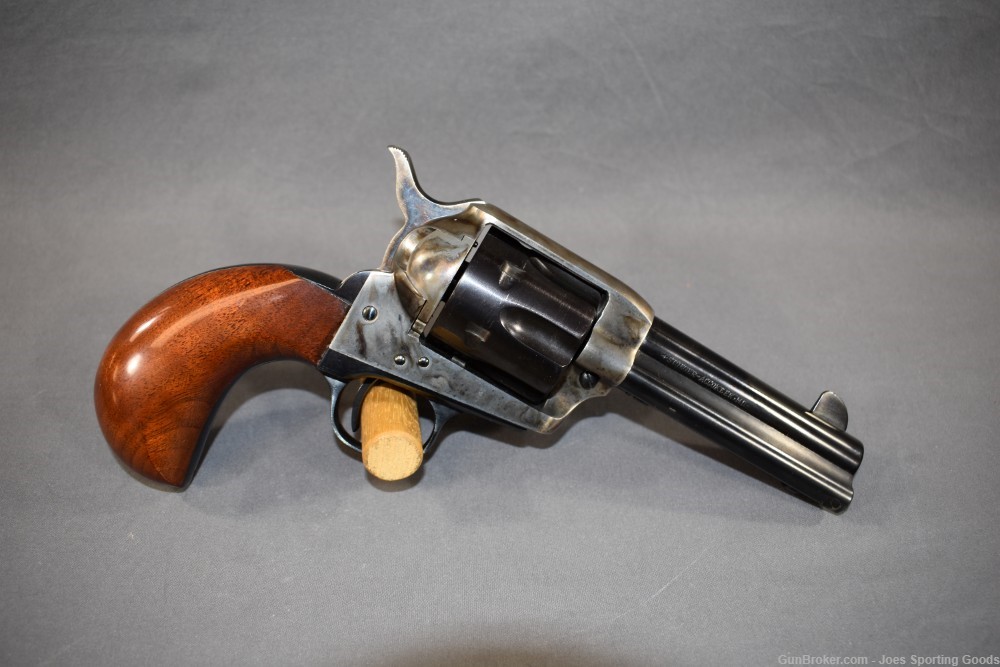 Uberti 1873 - .45 Long Colt Single-Action Revolver w/ Wooden Grip-img-5