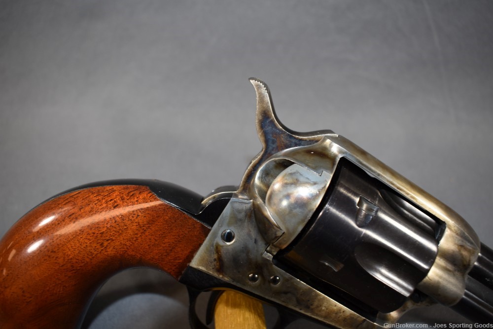 Uberti 1873 - .45 Long Colt Single-Action Revolver w/ Wooden Grip-img-6