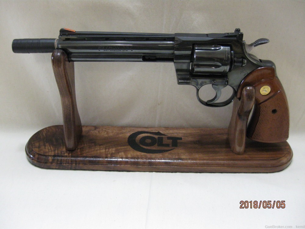 Colt Python 8" gun stand-img-0
