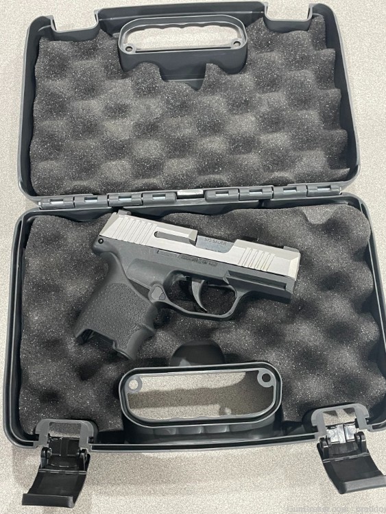 Sig Sauer P365 with Holsters and Magazines-img-5