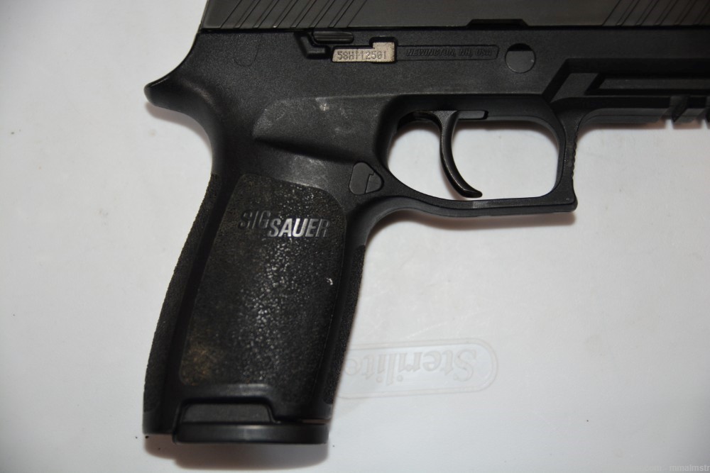 Sig Sauer P320 Carry in 9 mm-img-2