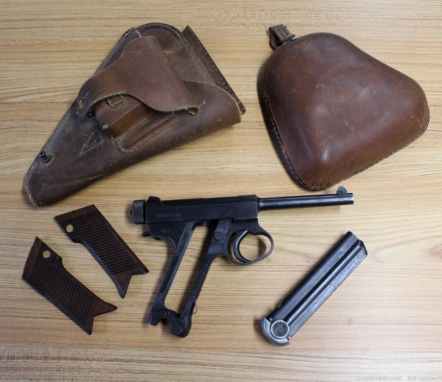 Late War Japanese Nambu pistol with holster !  Free ship in the lower 48 !-img-4