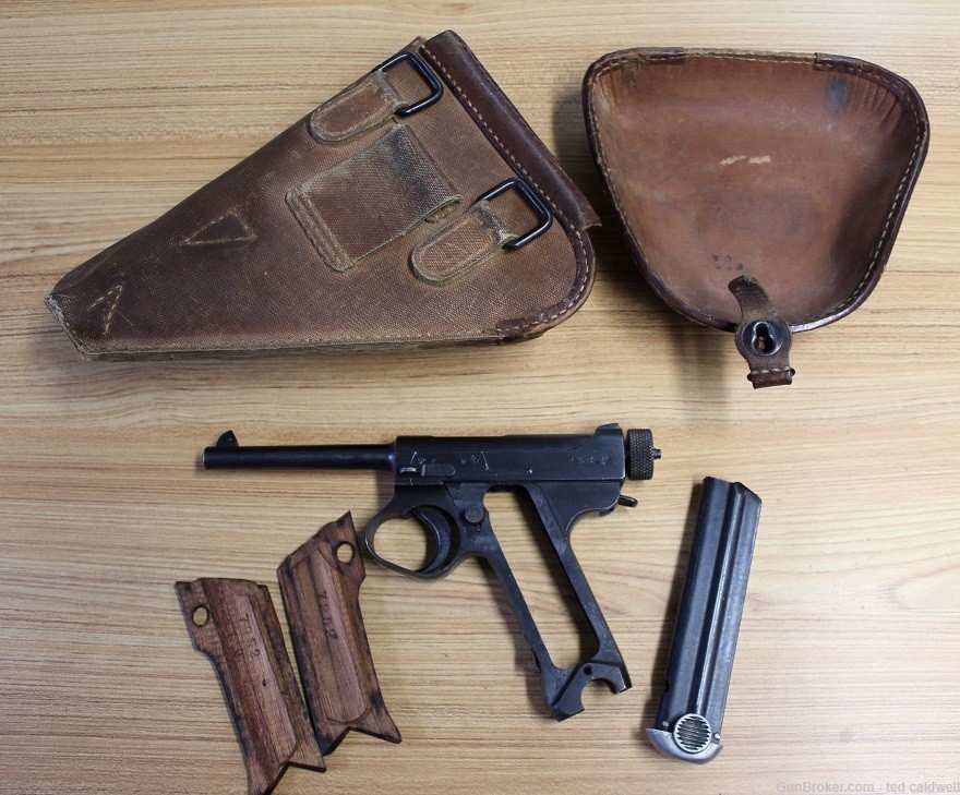 Late War Japanese Nambu pistol with holster !  Free ship in the lower 48 !-img-6