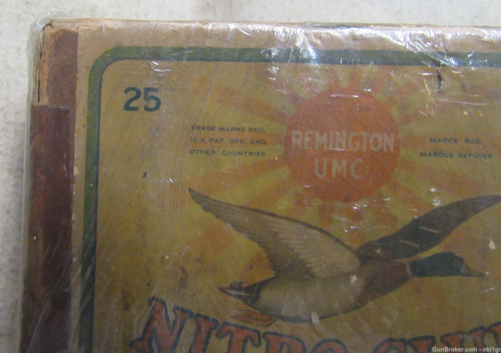 Scarce Full Box of 25 Remington UMC Nitro Club 12 Gauge Shotgun Shells -img-2