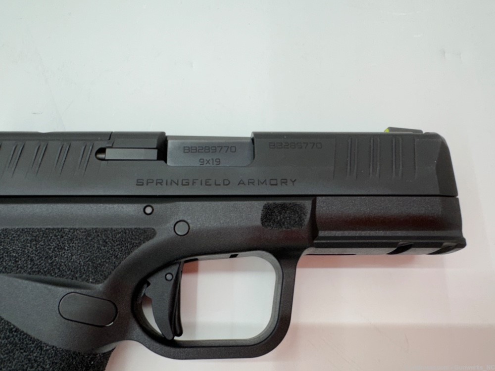 Springfield Hellcat 9mm Semi-Auto Pistol -Value Pack -  Red Dot base plate-img-9