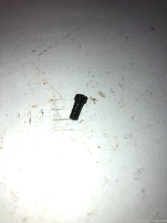 + BRIT #4 SMALL PART EXTRACTOR SCREW -img-0