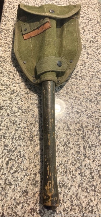 Vintage Authentic US Military Entrenching Tool-img-0