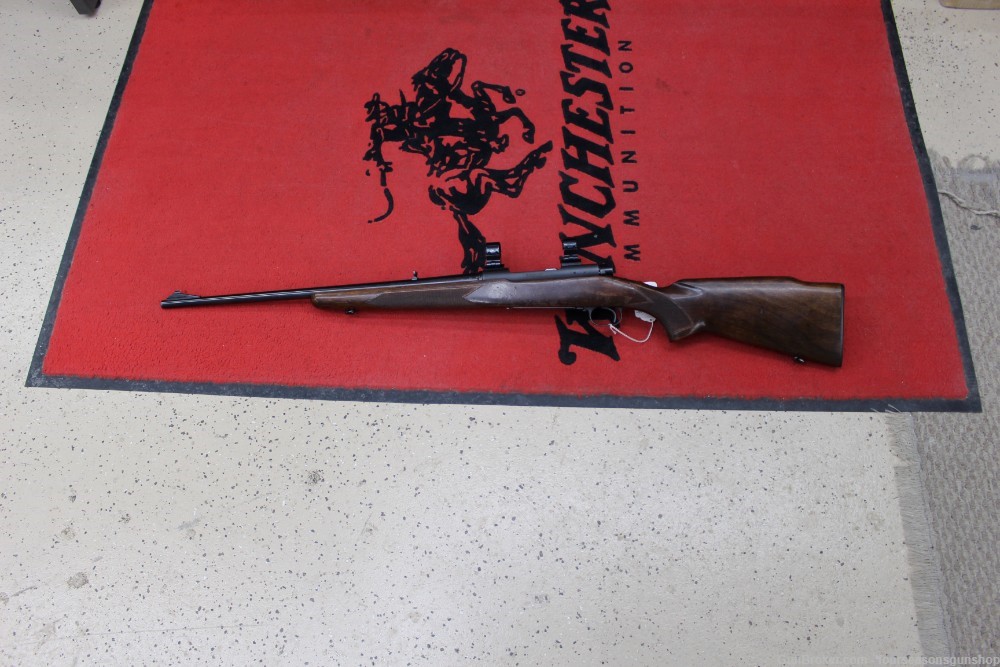 Winchester Model 70 Featherweight -img-0