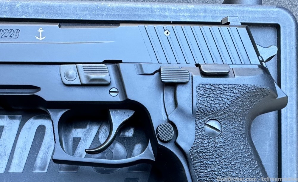 Early Sig Sauer P226R Pre MK25 Navy Special Edition 9mm, Made in 2010-img-3