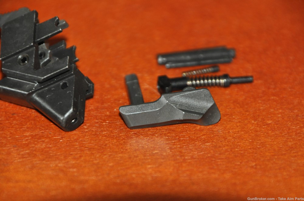 Magnum Research Baby Eagle 9mm Trigger Hammer & Parts -img-4