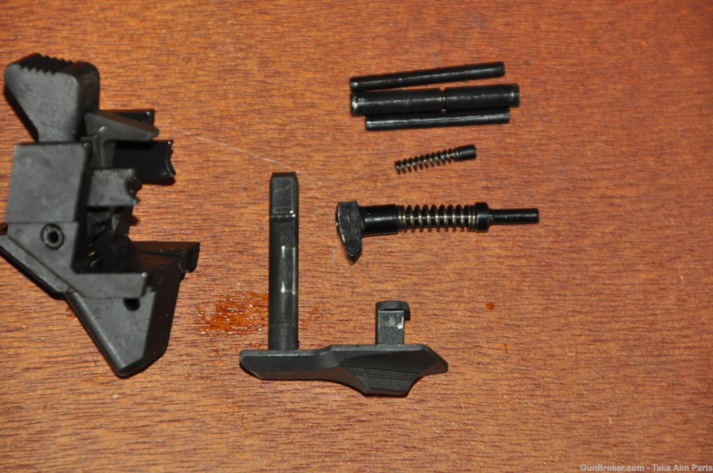Magnum Research Baby Eagle 9mm Trigger Hammer & Parts -img-1