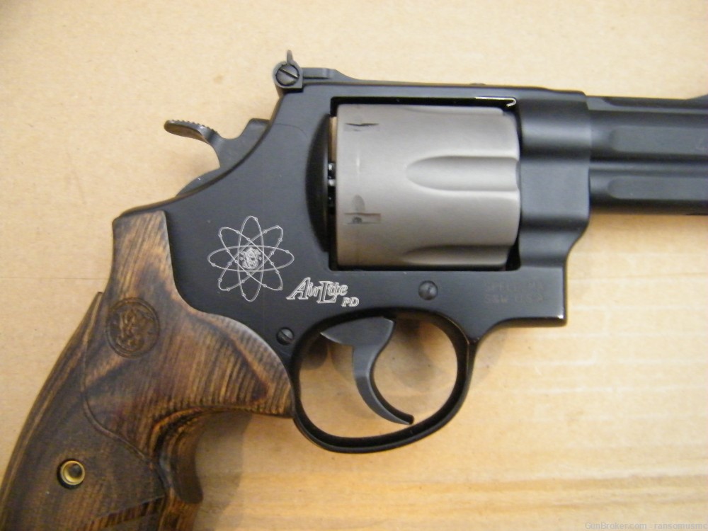 Smith and Wesson 329PD .44 Mag 4" AirLite 163414-img-8