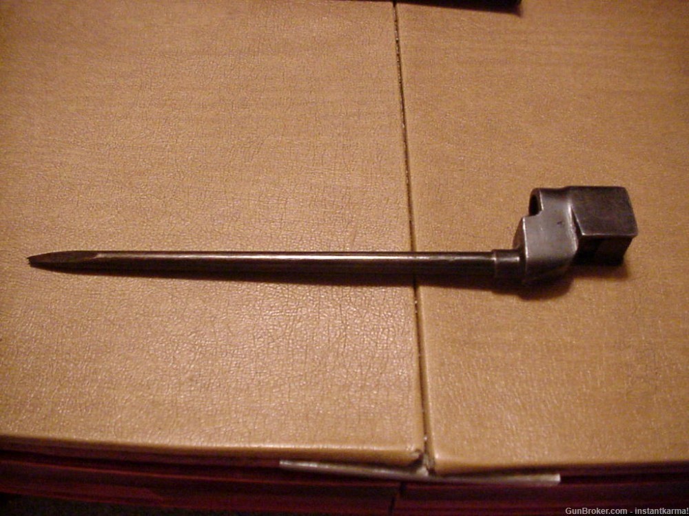 Lee Enfield Spike bayonet in excellent condition-img-2