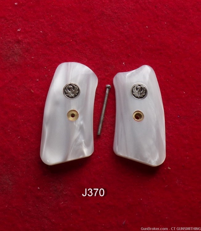 Nice pair of Kirinite White Pearl Grip Inserts  w/Mdlns for Ruger SP101 -img-0