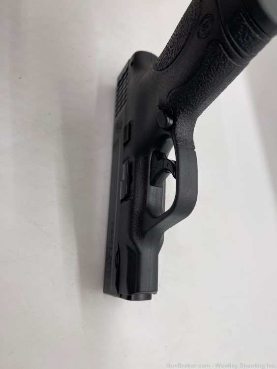 Smith & Wesson M&P Shield 9 Preowned -img-11