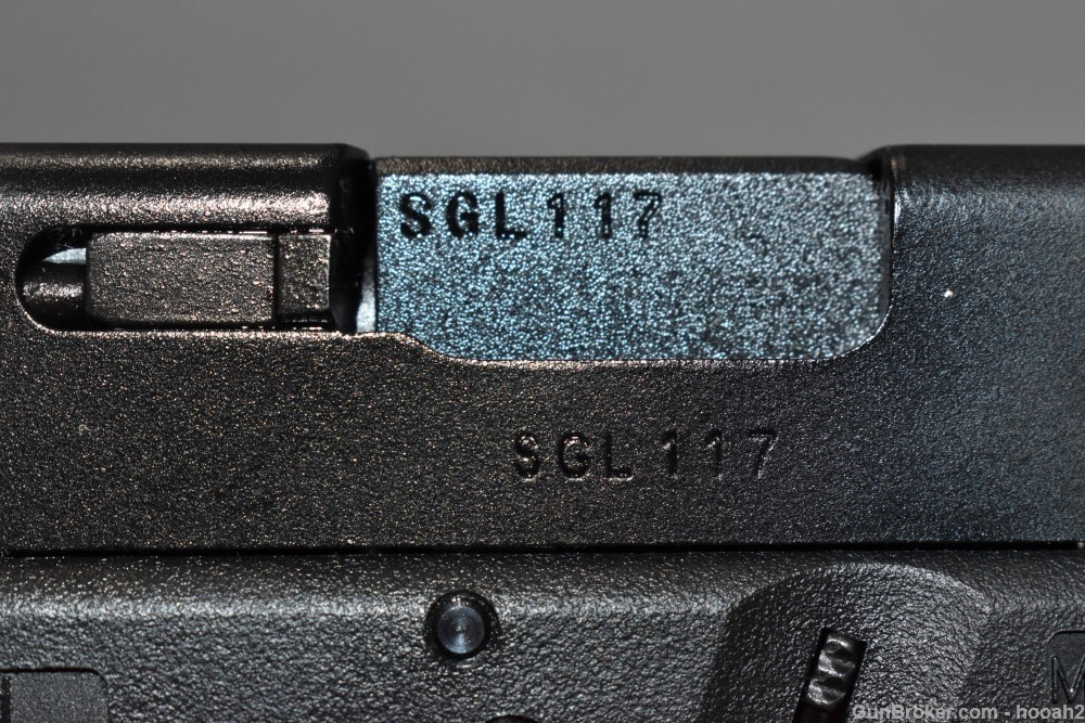 Umarex Glock 17 Gen 4 Airsoft Pistol Gas Blowback 6mm 290FPS -img-9