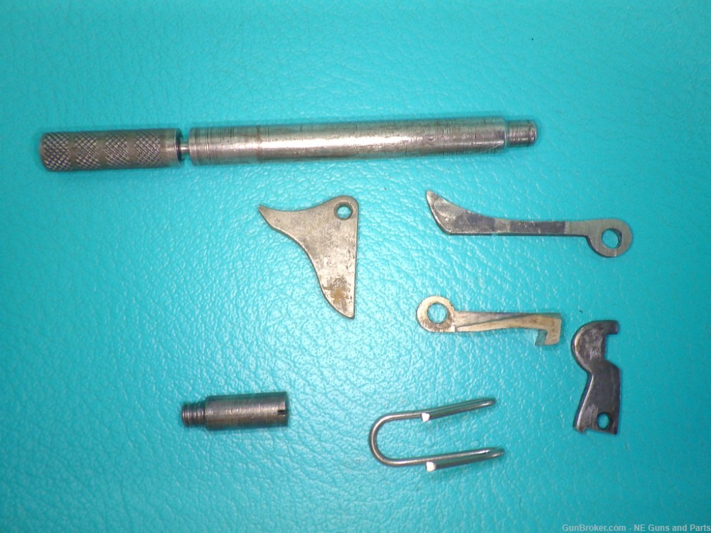 Harrington & Richardson Victor .32cal S&W 4.5"bbl Revolver Repair Parts Kit-img-3