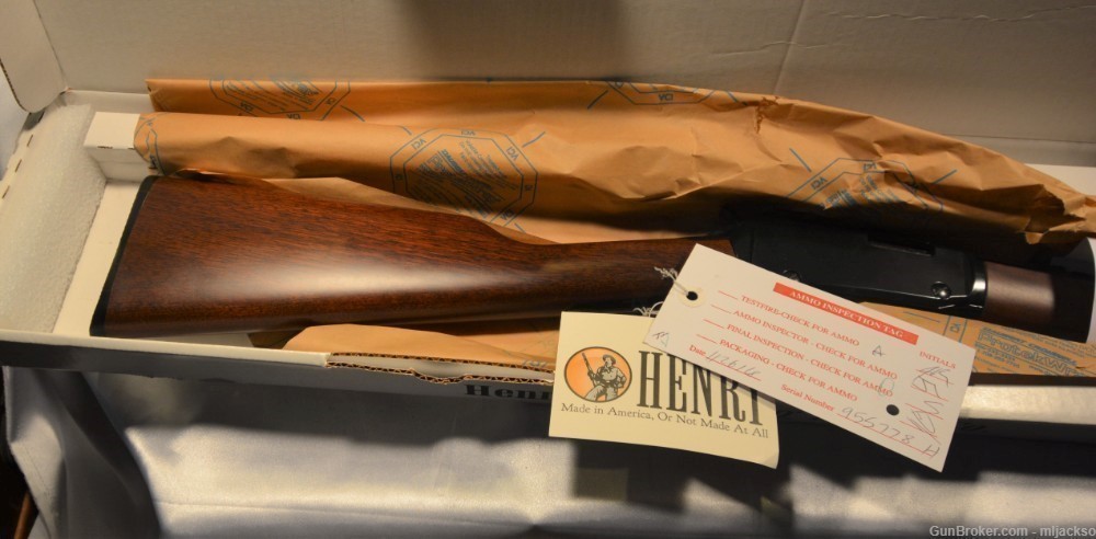 Henry Lever Action Rifle, Model H001, .22 LR/L/S, Awesome!-img-8
