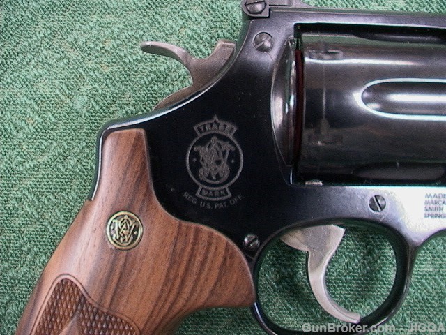 Smith and Wesson 25 Classic 45LC-img-2