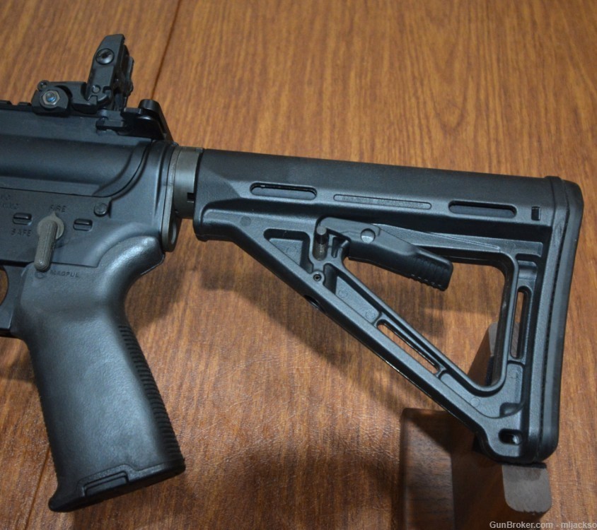 Delton AR-15, Custom, Magpul, Eotech, 6 Mags, Much More!-img-10