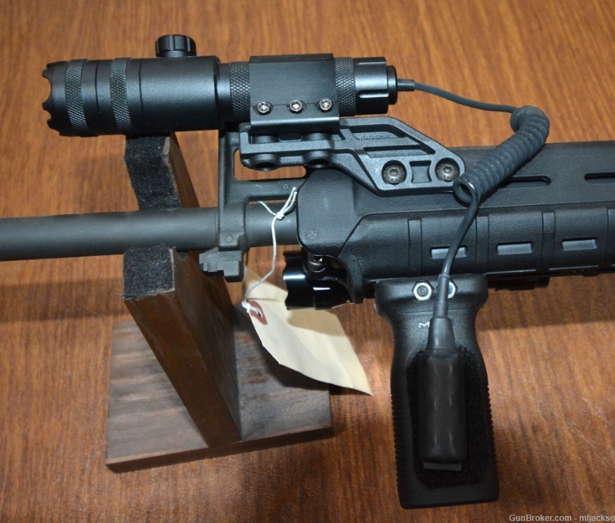 Delton AR-15, Custom, Magpul, Eotech, 6 Mags, Much More!-img-1