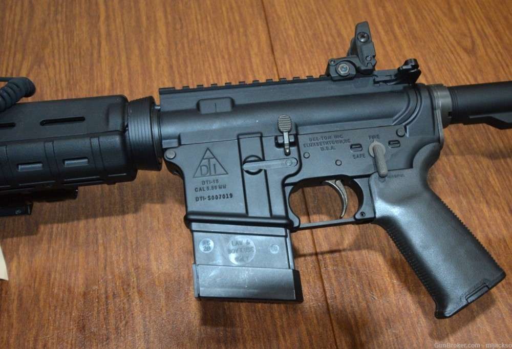 Delton AR-15, Custom, Magpul, Eotech, 6 Mags, Much More!-img-2