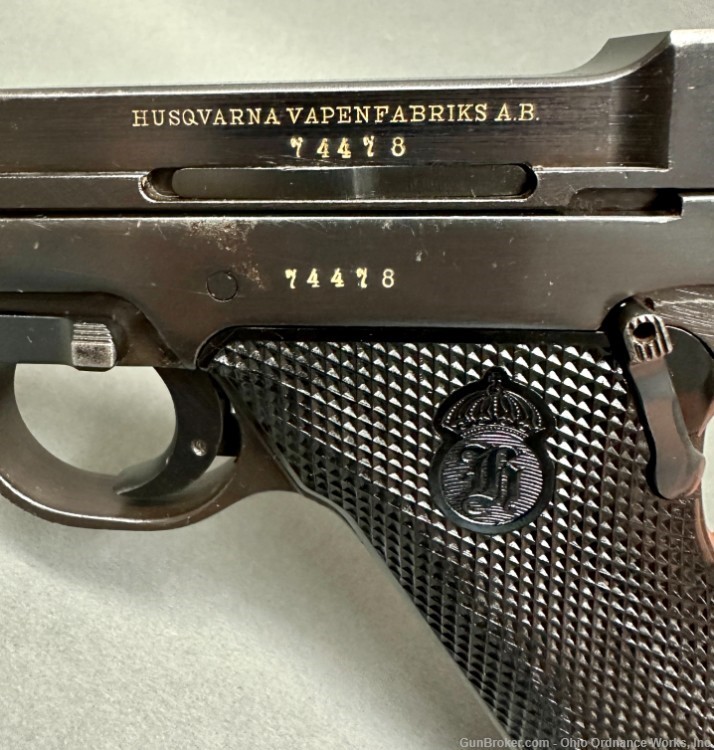 Swedish made Husqvarna Lahti M40 Pistol-img-10