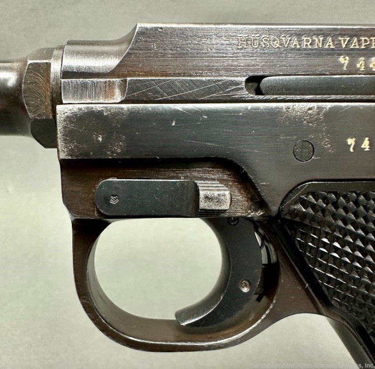Swedish made Husqvarna Lahti M40 Pistol-img-8