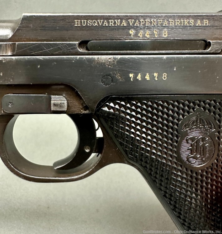 Swedish made Husqvarna Lahti M40 Pistol-img-9