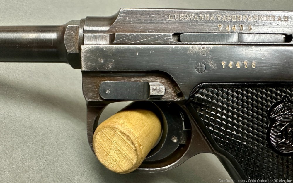 Swedish made Husqvarna Lahti M40 Pistol-img-6