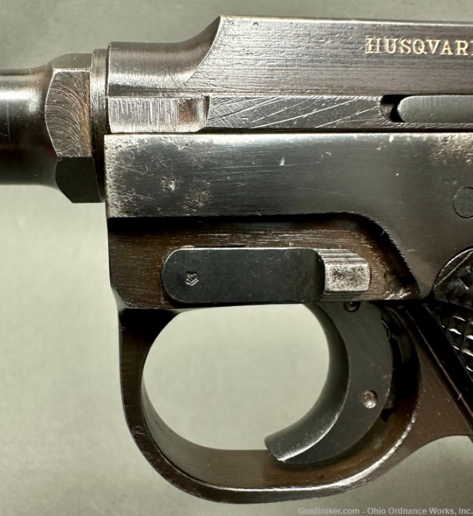 Swedish made Husqvarna Lahti M40 Pistol-img-7