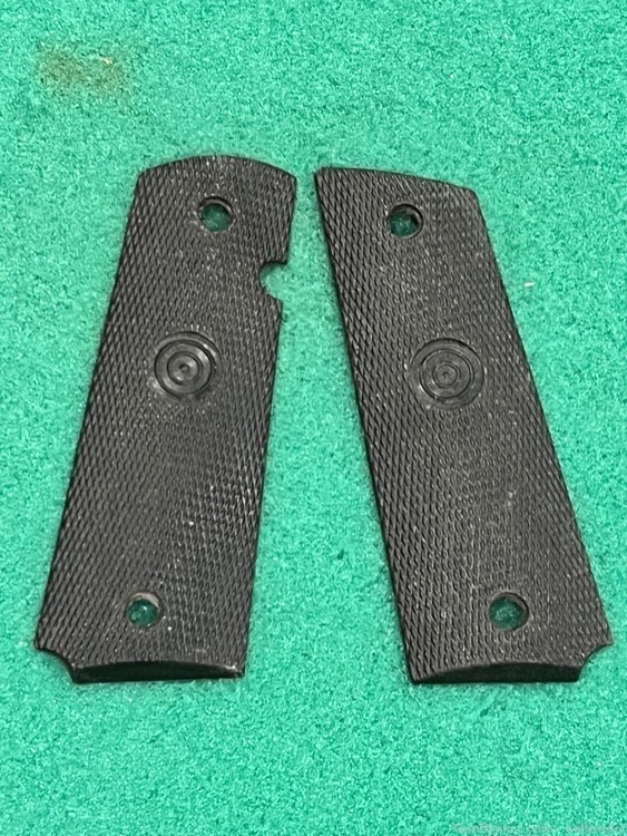1911 Pistol Plastic Grips unknown manufacturer used-img-1