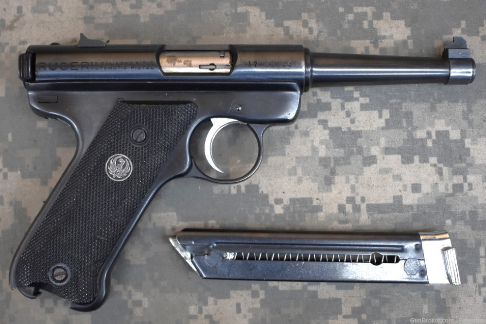 Ruger Standard / MK 1 Pistol in 22lr made 1981-img-12