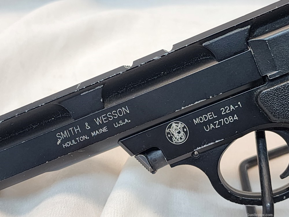 Smith & Wesson SW22-img-8